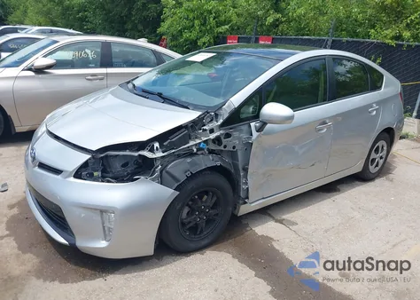2014 Toyota Prius Three z USA, uszkodzony, nr VIN JTDKN3DU8E1786396